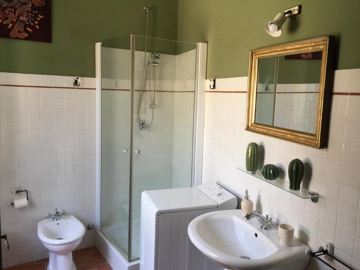 Stanza Privata In Attico Con Terrazza - Lakeholiday It Кастель-ді-Тора Екстер'єр фото