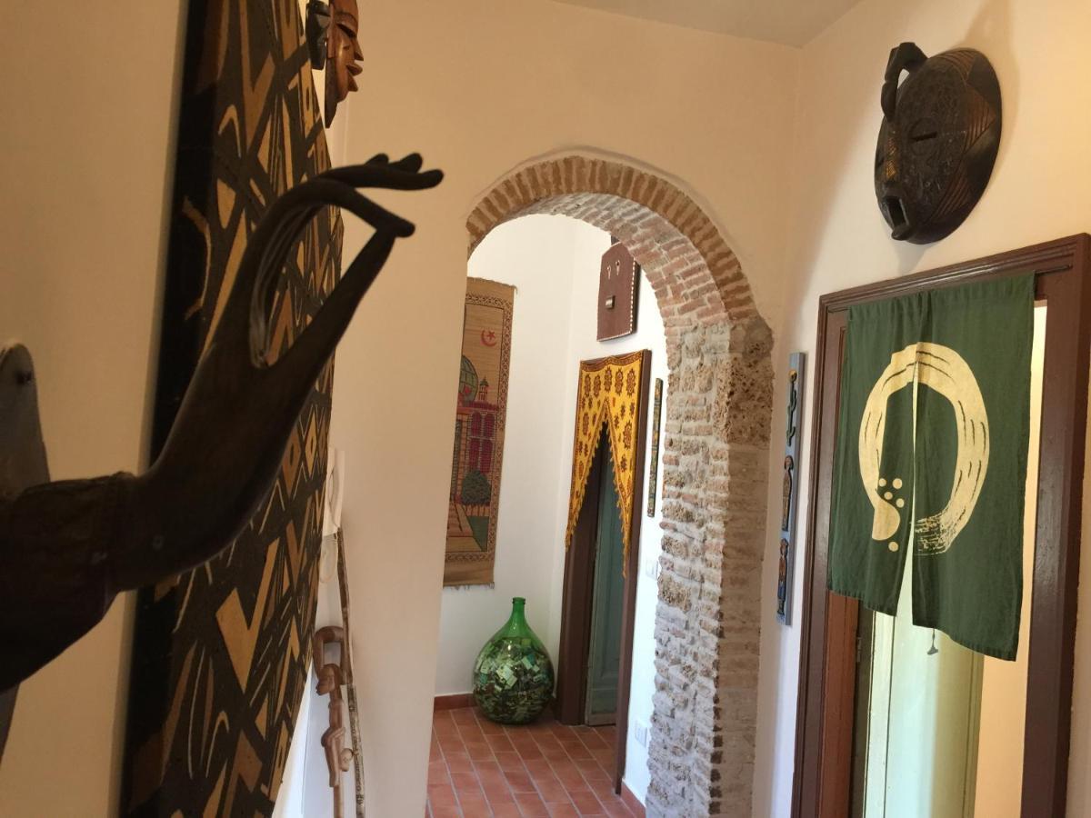 Stanza Privata In Attico Con Terrazza - Lakeholiday It Кастель-ді-Тора Екстер'єр фото